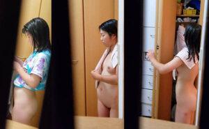 【民家】姉妹で盗撮される