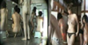 女子●生夏合宿(シャワー・脱衣所）