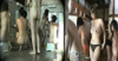 女子●生夏合宿(シャワー・脱衣所)